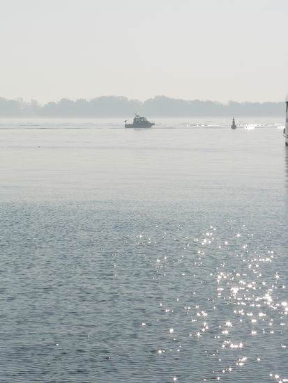 Blick vom Hafen auf den Lake Ontario