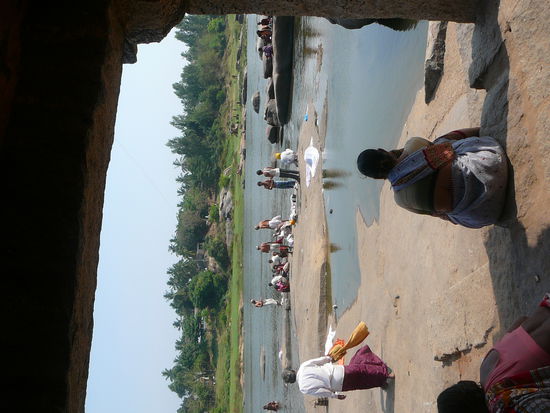 "Anlegestelle" der Faehre, es ist ein altes Tuckerboot und hat sehr nette Angestellte 