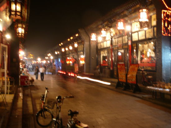 bei nacht sah alles noch schoener aus (hier leider etwas verwackelt...)