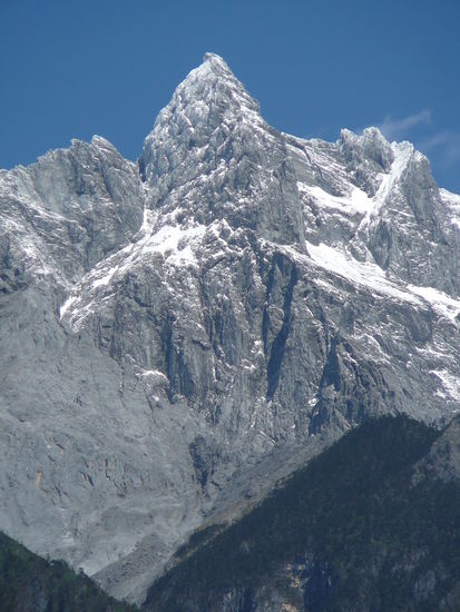 Imposante Felsen des Snow-Mountains