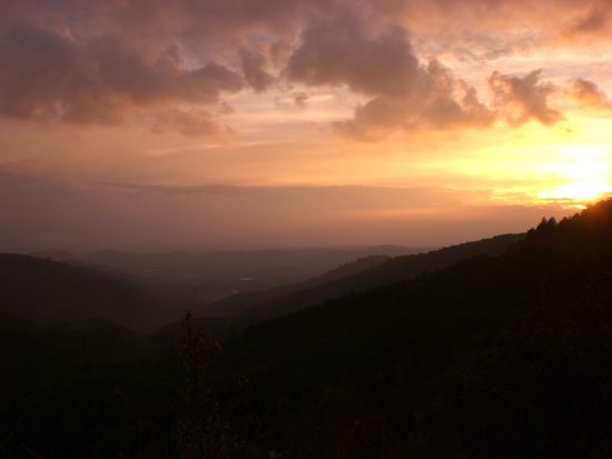 Sonnenuntergang in den Bergen
