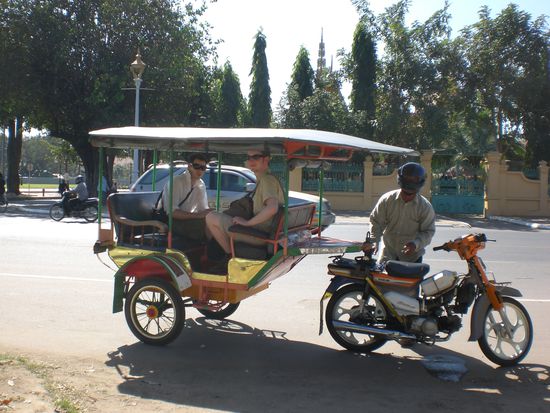 TUK TUK