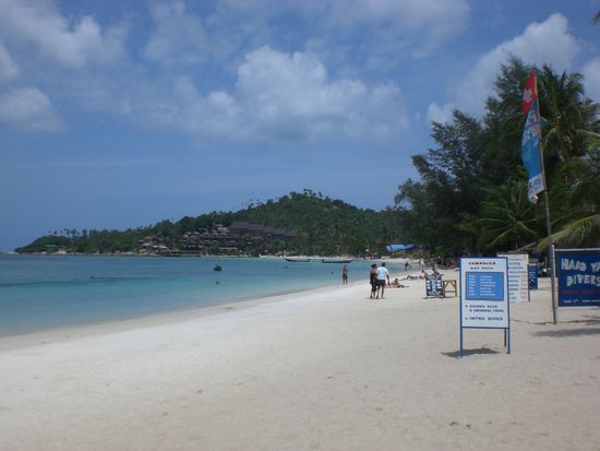 Unserer Strand in Haad Yao die letzten 6 Tage...echt fein, mit Korallenriff zum Schnorcheln!