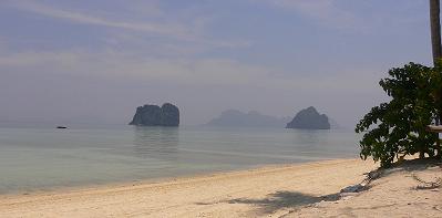Strand und Meer vor Koh Ngai