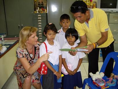 Ines, Supansaa, Purin (hinten), Gunlanad, Prasit (unser Reiseleiter)v.l.n.r.