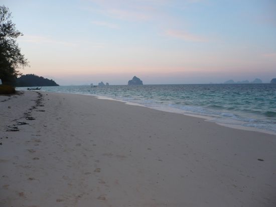 Strand am Morgen ca. um 8.00 Uhr