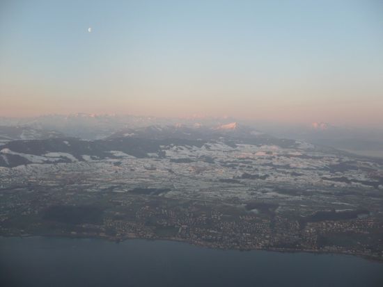 Zürichsee mit den Schneebergen im Hintergrund