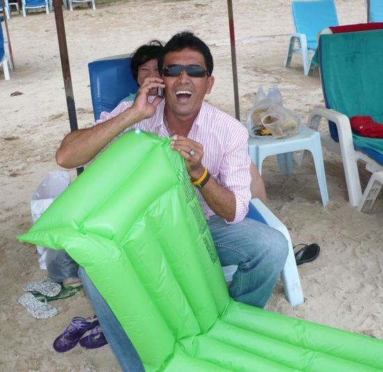 aufblasen und gleichzeitig telefonieren ist schon etwas schwierig 