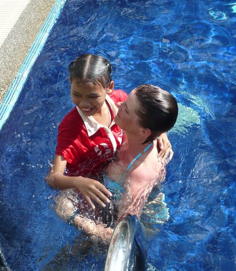 Aufgepasst! ... plötzlich wollen die Nichtschwimmer ins grosse Becken