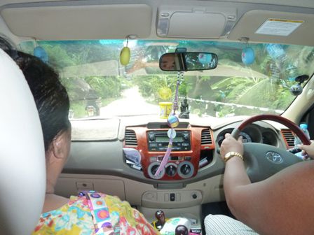 Berg- und Talfahrt vom Thong Nai Pan bis zum Pier