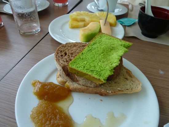 der grüne Toast schmeckt genauso wie ein weisser