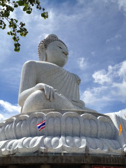 dieser Buddha ist wirklich sehr gross!