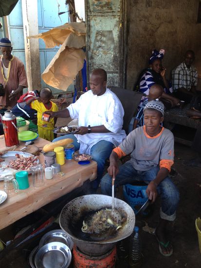 Seedy kauft zwei grosse Portionen von diesem Fleisch  