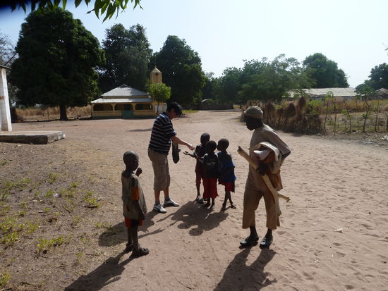 Die ersten freuen sich über die Schleckereien