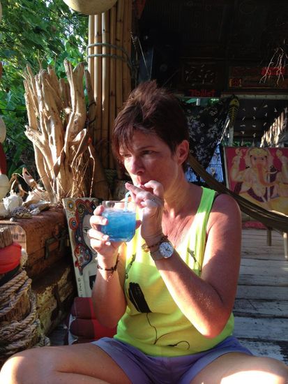 der blaue Drink sieht wirklicgut aus  