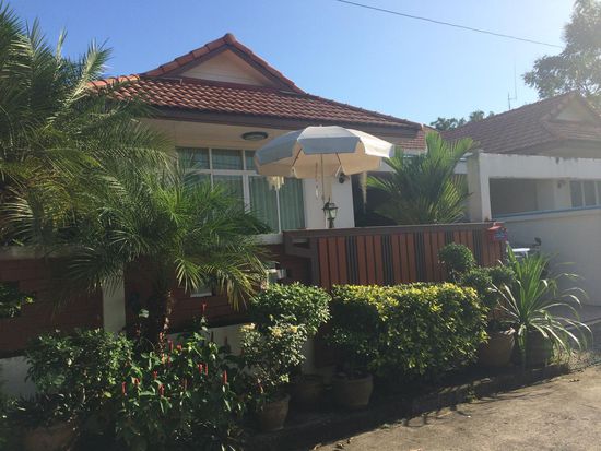 Home of Jeaw &amp; Arton