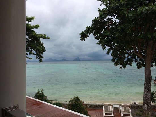    Leider regnet es auch auf Koh Ngai