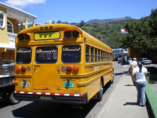 Ein wiedersehen mit dem Chicken Bus