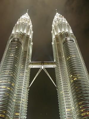 und hier das Wahrzeichen der Stadt - die Petronas-Towers