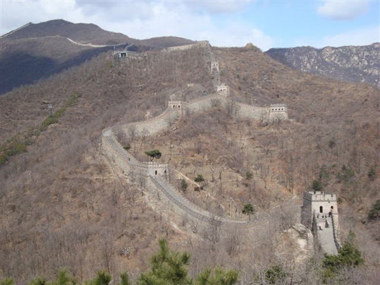 Beim Mauerabschnitt in Mutianyu lassen sich 24 Wachtuerme bestaunen, wobei keiner gleich ist wie der andere