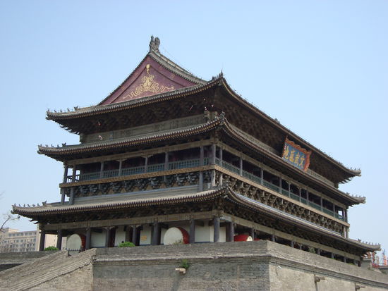 Der Trommelturm - Mit den Trommeln wurde der Beginn der Nacht "geschlagen", wobei die Glocke des Glockenturms den Sonnenaufgang signalisierte.
