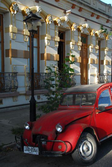 Morbider Charme ist wohl die freundliche Umschreibung dessen, wie sich in den aelteren Teilen vieler Orte paesentieren.