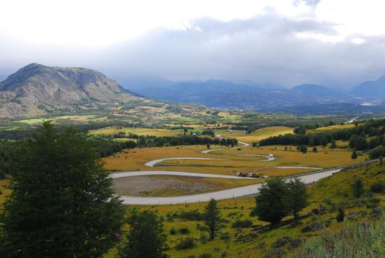... und in rasender Fahrt geht es talwaerts bis Cerro Castillo