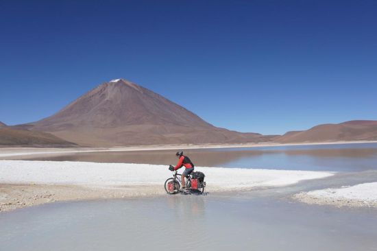 Eine letzte Furt zwischen der Laguna Blanca und der Laguna Verde kann ich problemlos durchfahren