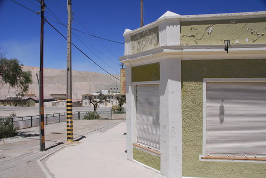 Wenn man es nicht besser wuesste, glaubt man kaum, dass dieser Ort unbewohnt ist - alles sieht deutlich gepflegter aus als in vielen anderen Staedten