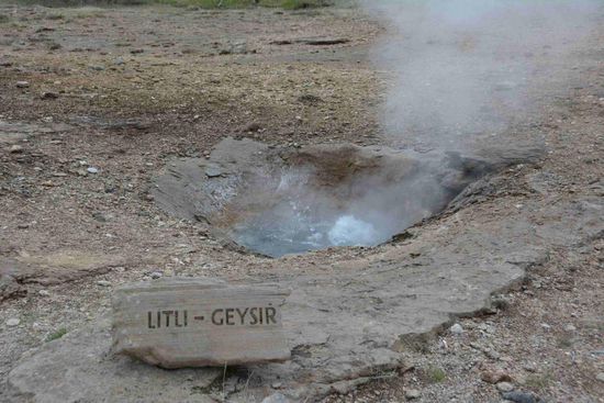 Hier kocht das Wasser ständig vor sich hin und auf dem Campingplatz 100m weiter gibt es keine heiße Dusche...