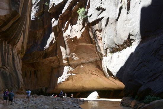 Und auch auf dem Rueckweg bleibt die Kamera nicht in der Tasche, denn der veraenderte Lichteinfall zaubert immer neue Motive