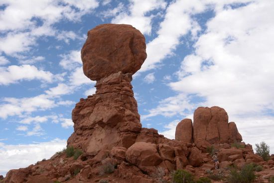 Auf dem Weg liegt dann auch noch der Balanced Rock