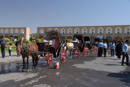 Endlich auf dem richtigen Platz angekommen dem Meydan-e Emam. Kein Vergleich zum vorherigen in Größe, Pracht und Leben