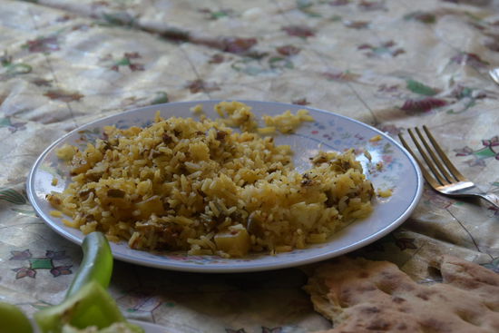 Leckeres Essen... (dazu gibt es noch Joghurt, Buttermilch mit Kräutern und Paprika)