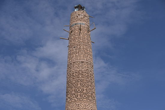 Die kunstvoll gemauerten, über 1000 Jahre alten Minarette sind die Wahrzeichen von Damghan und dienten früher als Leuchttürme in der Wüste