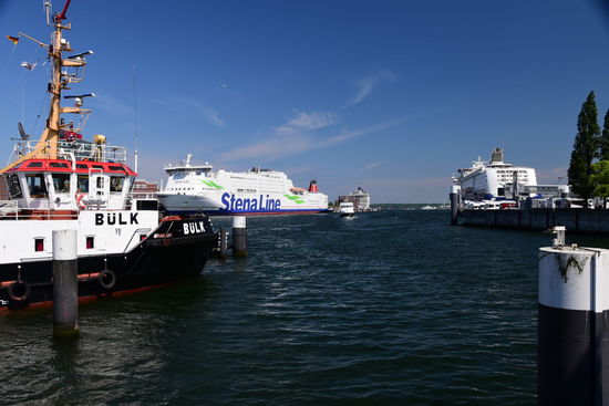 Falls es am Ende doch knapp werden sollte, besichtige ich schon mal die Alternativen Verkehrsmittel im Kieler Hafen
