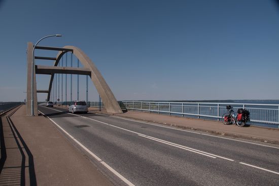 Brücken und Fähren wechseln sich auf dem Weg durch die dänische Südsee ab