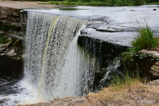 Das erwartete Naturspektakelchen - mein erster Gedanke: "Hat da jemand vergessen, den Wasserhahn zuzudrehen?"