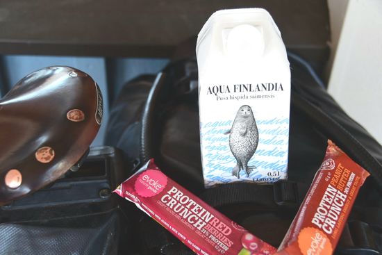 Eine sehr nette Geste - ich hoffe nur, dass es kein abgepacktes Badewasser von Seehunden ist