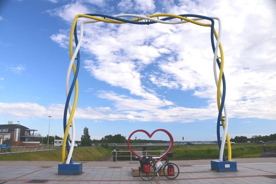 Zwei Länder, die sich offenbar gut versehen - Haparanda ist auch der einzige Ort in Schweden, in dem man mit Euro bezahlen kann
Zwei Länder, die sich offenbar gut versehen - Haparanda ist auch der einzige Ort in Schweden, in dem man mit Euro bezahlen kann