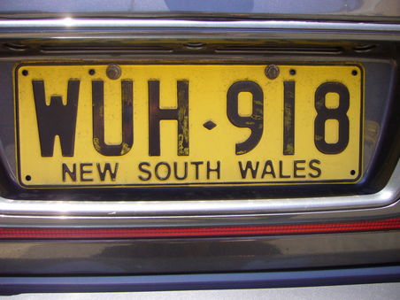 Wie wir festgestellt haben, kennen die in Australien sogar unseren Wu und haben gleich ein Autokennzeichen für ihn gemacht - nur mit der Rechtschreibung hapert's noch...