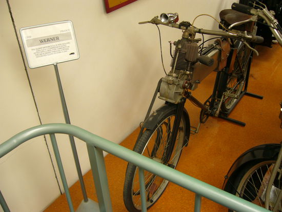 Eines der aeltesten Motorraeder in NZ