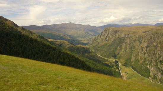 Ausblick von der Bergstation 450 Meter ueber der Stadt, zu der wir mit der Skyline Gondola hochgefahren sind.