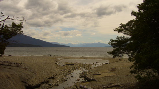 Blick vom Track auf den Lake Te Anau