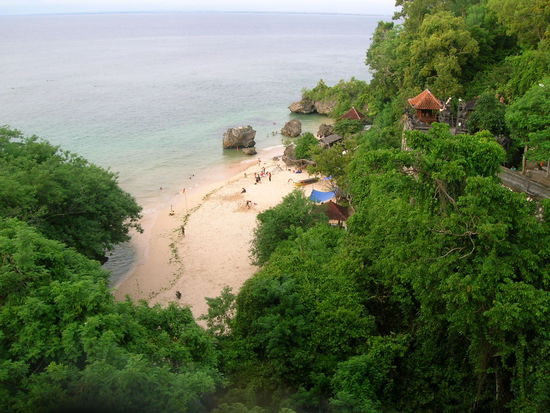 Hier genoss ich um 18 Uhr den Sonnenuntergang und dann - RICHTIG ......wieder 3 Std. heimfahrt ....diesmal ohne Regen dafuer aber umsomehr Dunkelheit 