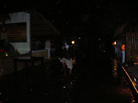 ........oder versuchst dich am Fahrrad 