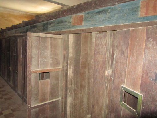 Die Zellen waren winzigst und.............