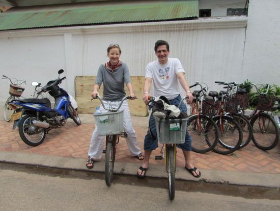 Noch in Vientiane - und auch noch relativ warm - FAHRRADTOUR - ein Spass 