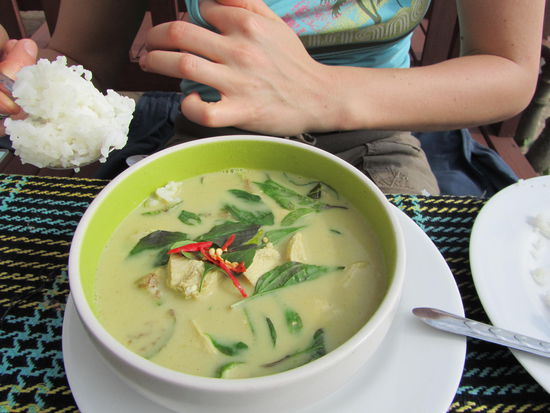 Madame asz diesmal gruenlich - auch mit vielen Chillies drinn