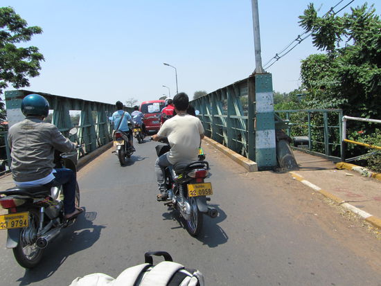 Ueber die alte Metallbruecke